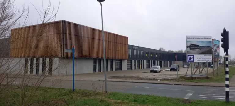 Nieuwbouw bedrijfsverzamelgebouw Almere