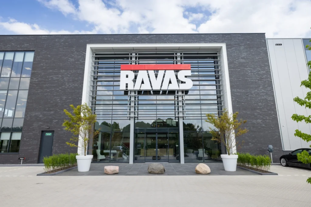 Ravas