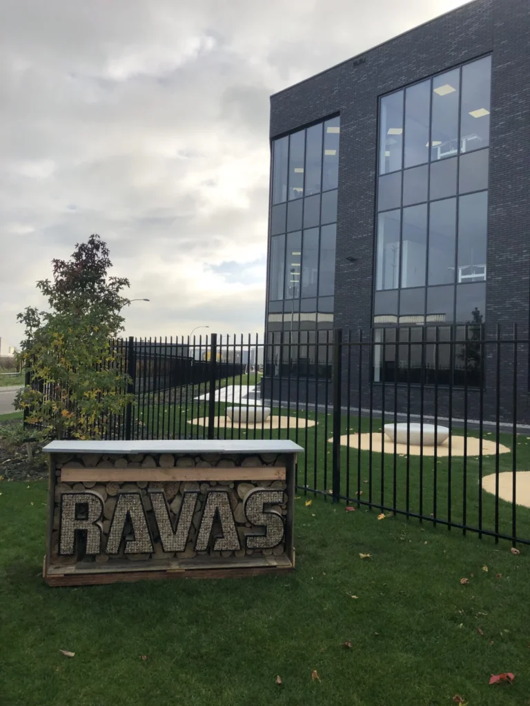 Ravas
